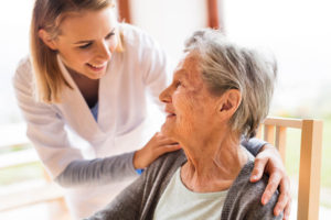 how to choose between in home care and assisted living